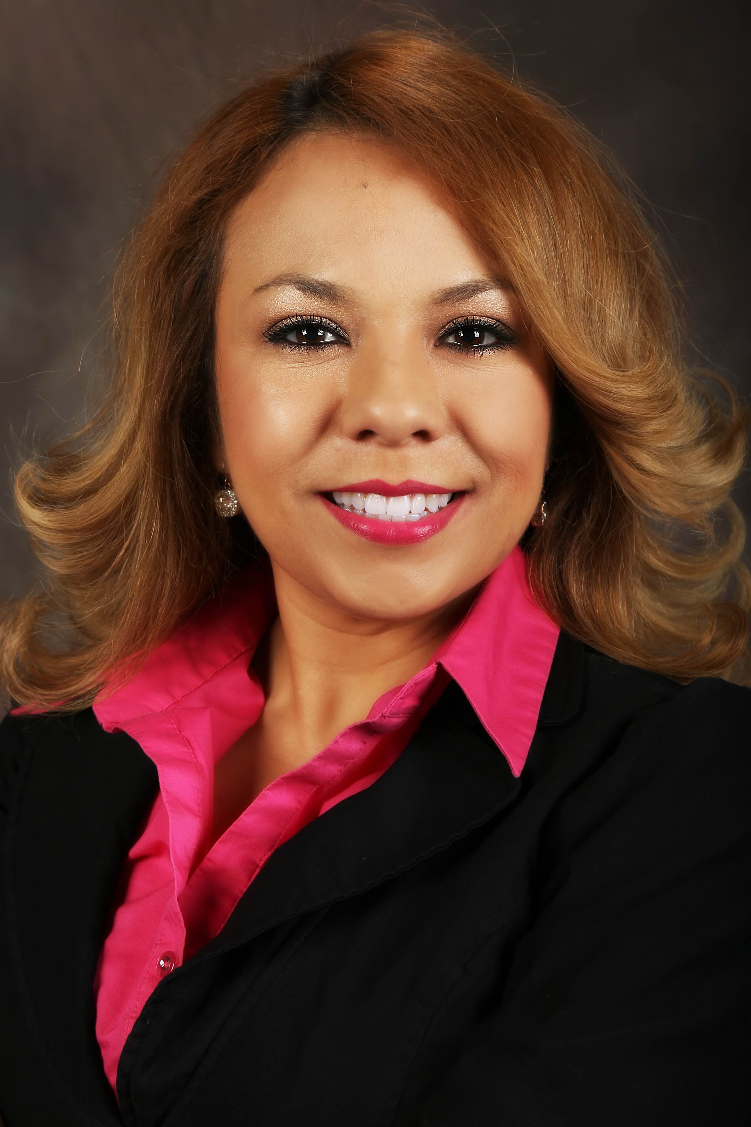 Leticia Rodriguez-Flores, Associate Broker